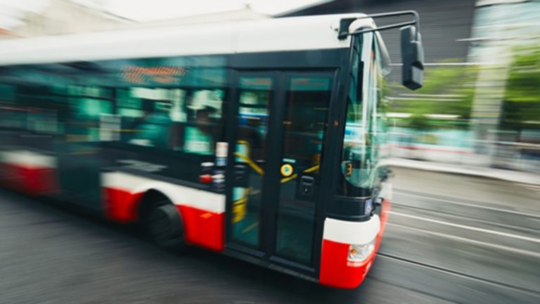 změny tras autobusů