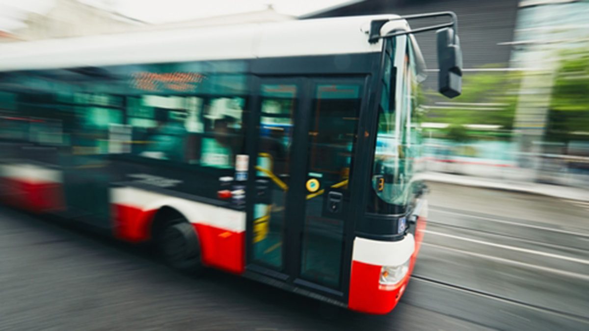 změny tras autobusů